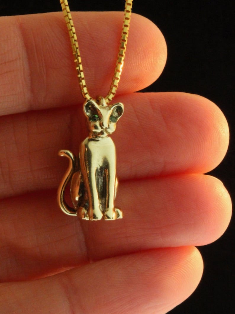 Solid 14k Gold Magic Cat Pendant With Tsavorite Eyes Gold Cat Etsy