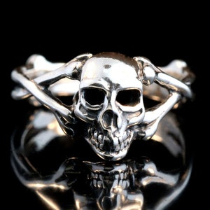 Skull Ring Silver Skull and Crossbone Ring Silver Skull Biker Ring Gothic Ring Steampunk Ring