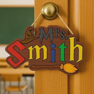 Personalized Wizard Teacher Door Hanger – Halloween Classroom Name Sign, Custom Back to School Gift, Fall Teacher Decor for Door