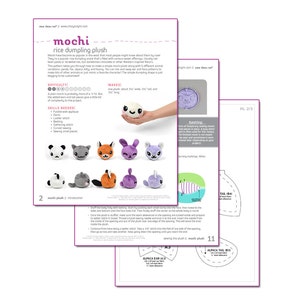 Pu&ograve; includere: Un cartamodello per cucire peluche mochi a forma di bocconcini di riso. Il cartamodello include istruzioni e diagrammi per cucire il peluche, oltre a un elenco dei materiali necessari. Il cartamodello &egrave; per una variet&agrave; di personaggi mochi, tra cui un panda, una volpe, un coniglio, un gatto, un narvalo e un alpaca.