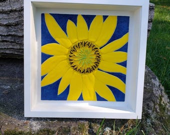 Cuadro de girasol en técnica de encáustica, 12x12 cm, obra de arte original en cera, decoración floral de pared enmarcada, lista para colgar.
