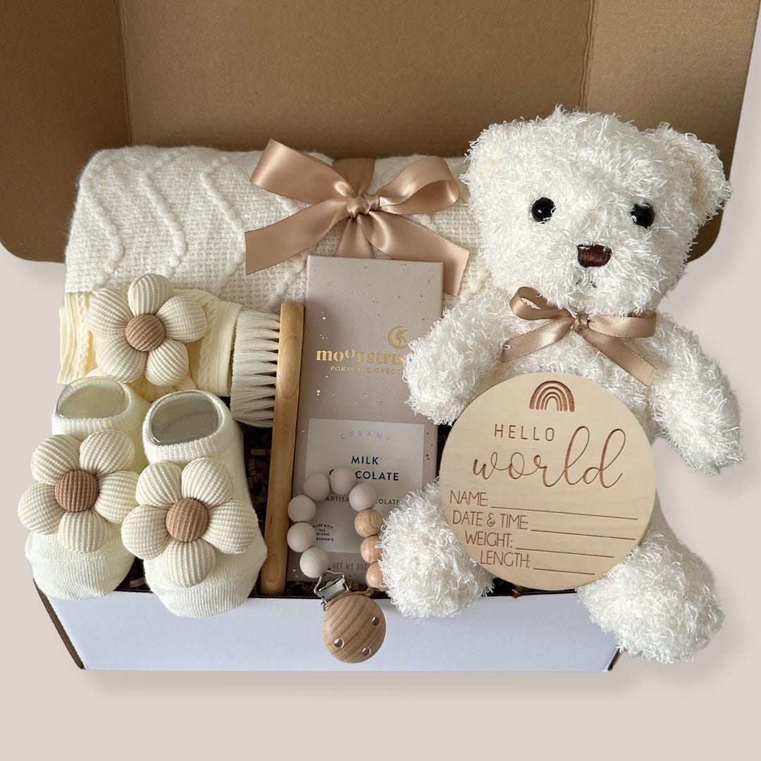 Baby Box Shop Baby Gift Basket Unisex - Gender Neutral Baby Gift Set, Baby Gifts Neutral - Baby Gifts Unisex, Gender Reveal Gift
