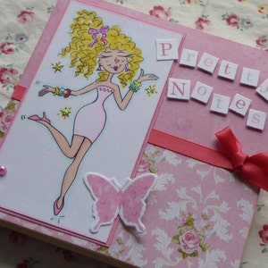 PRETTY NOTES - Block notes con simpatica ragazza
