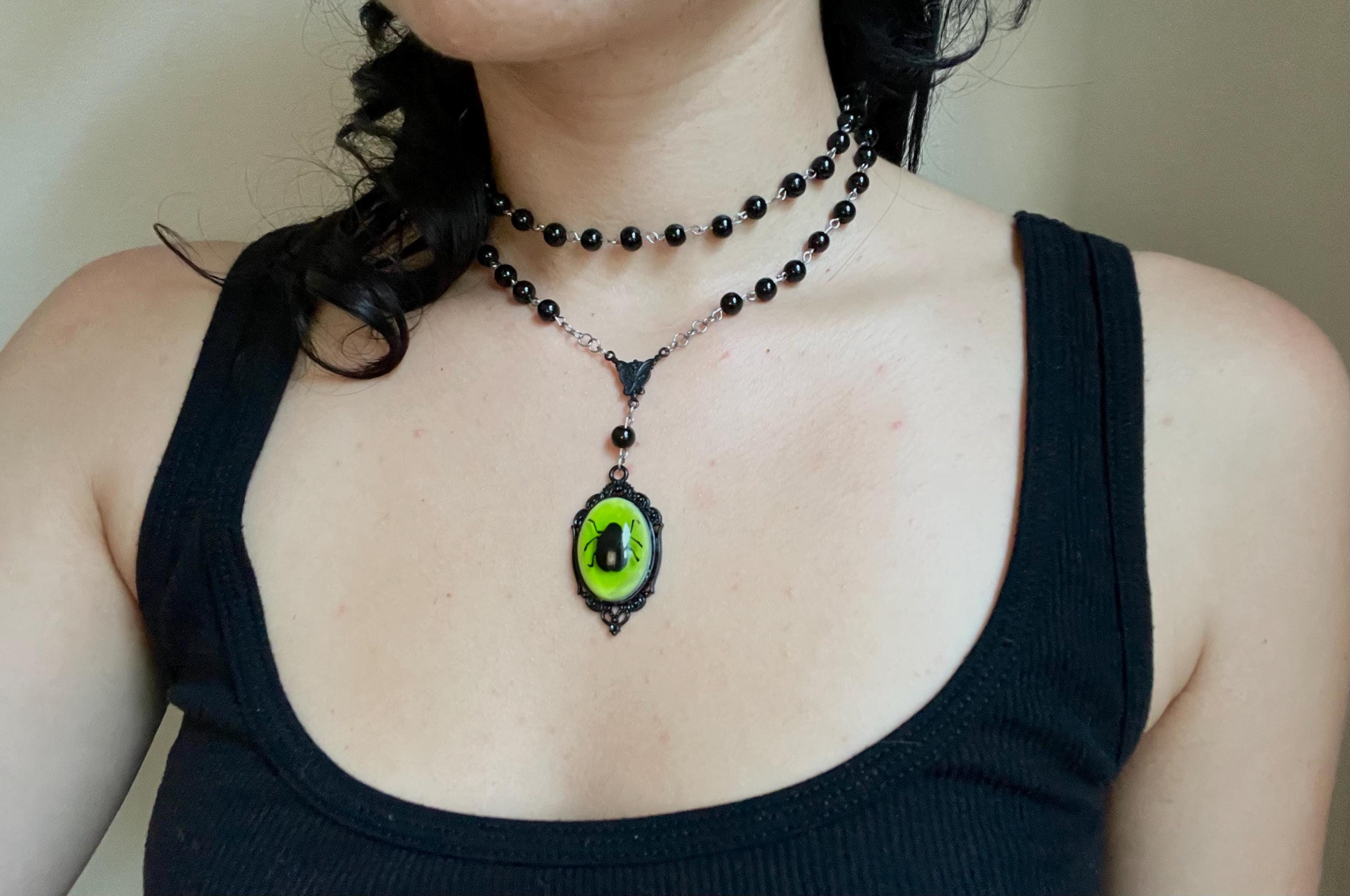 Insect specimen necklace - Etsy 日本