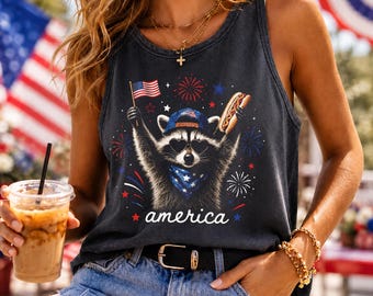Camiseta sin mangas de mapache libre y salvaje, camiseta del 4 de julio, camiseta sin mangas del Día de la Independencia de EE. UU., camiseta divertida de mapache, camiseta patriótica