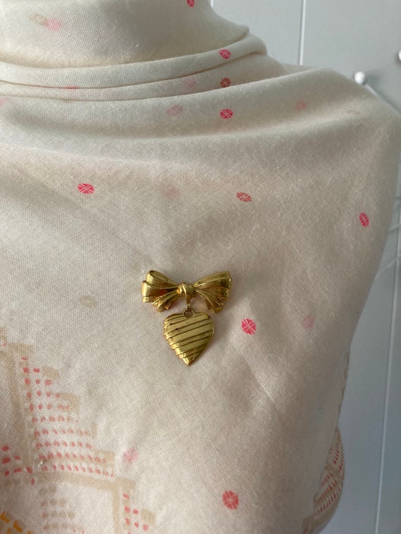 Vintage Avon Pin Goldtone Heart Brooch Mother's J… - image 2