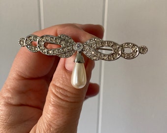 Vintage Rhinestone and Pearl Brooch Bar Brooch