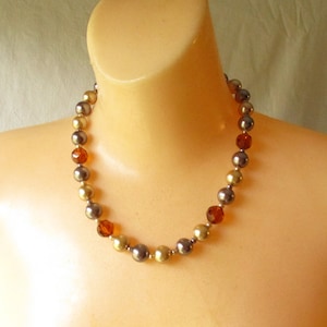 Vintage Beaded Necklace 1970s Faux Pearl and Faceted Plastic Beaded Necklace
