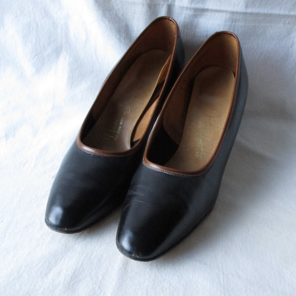 Vintage Shoes Size 8 N Heels Two Tone Brown Pumps Naturalizer