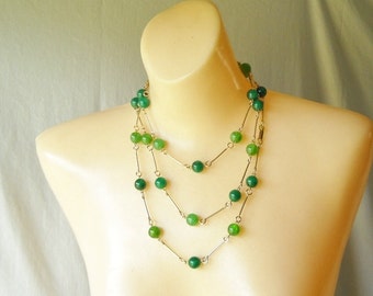 Vintage Necklace Chunky Beaded Necklace Green Necklace Spring Summer Fashion