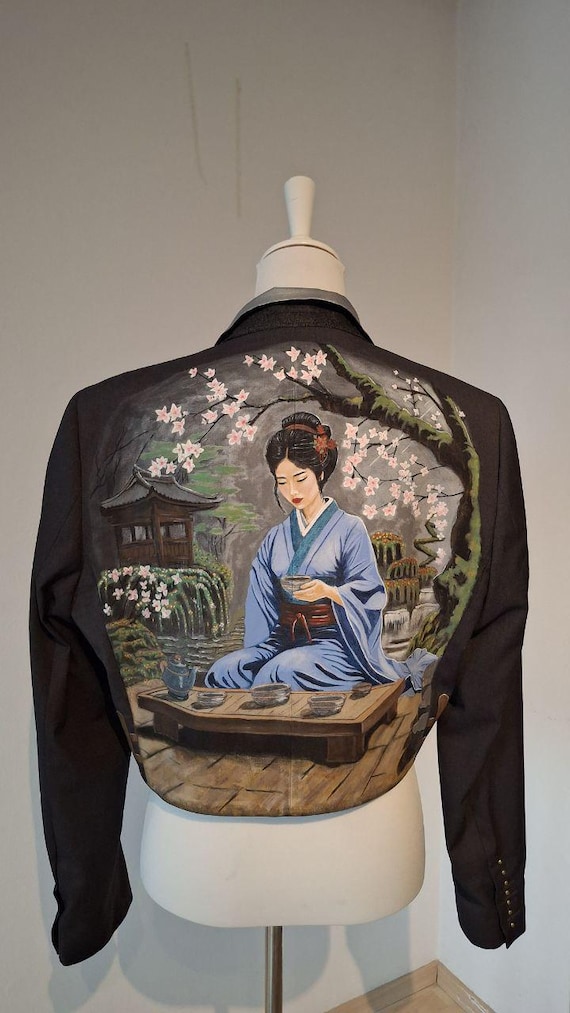 Hand-painted Japanese Blazer – Geisha Tea Ceremony Art – Unisex