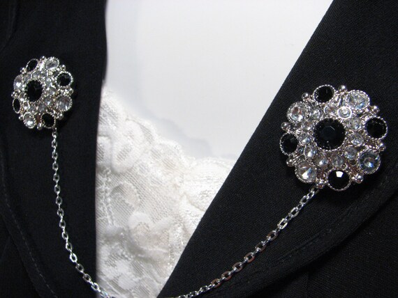 SpinTilYurDizzy Sweater Clips Black and White Rhinestone Cluster Round Wedding Jewelry Jacket Clasp Collar Clip Cardigans