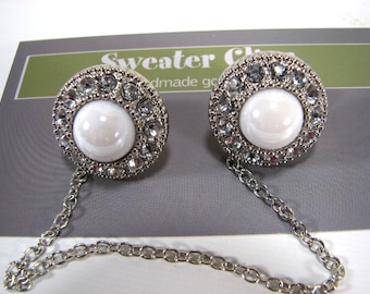 Sweater Clip White Rhinestone Round Pearl Silver Chain Accessories Vintage Inspired Jewelry, Collar Clip, Cardigan Guard