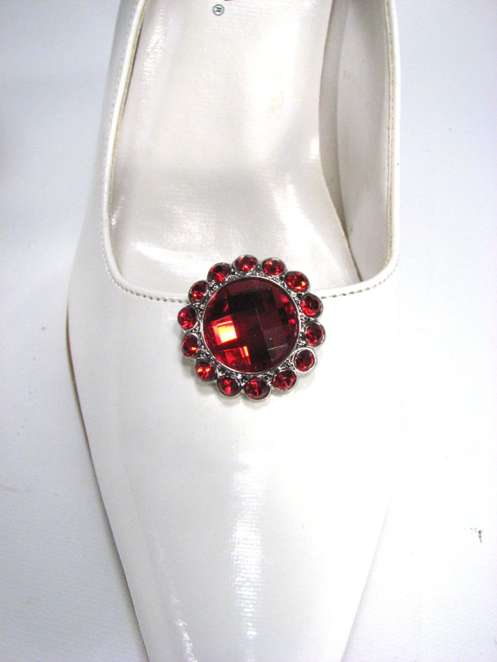 Red Shoe Clips Round Faceted Ruby Red Rhinestones 1 Pair Etsy
