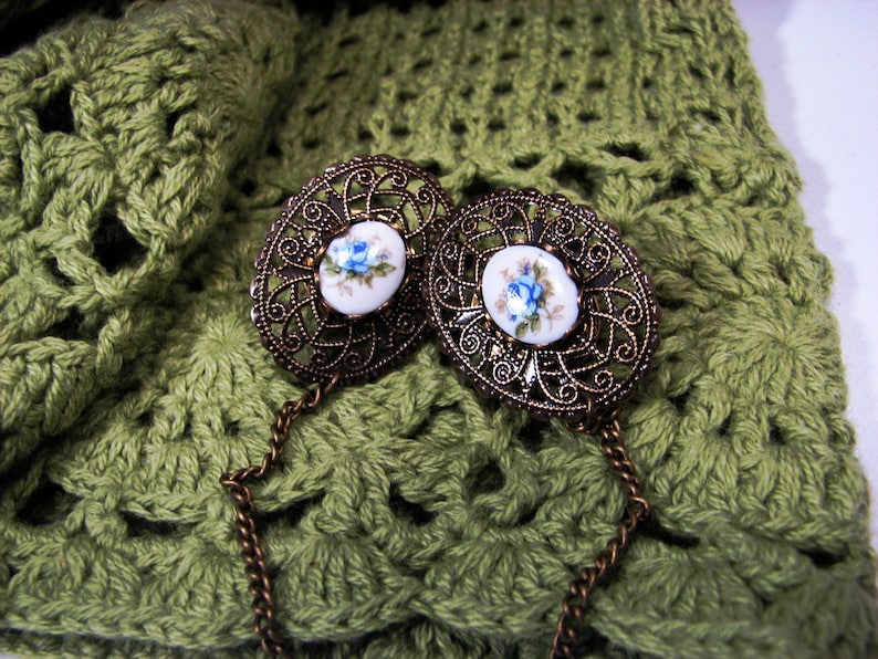 Jackets Sweater Clip Glass Cameo Blue Flowers for Cardigans Shrugs Oval