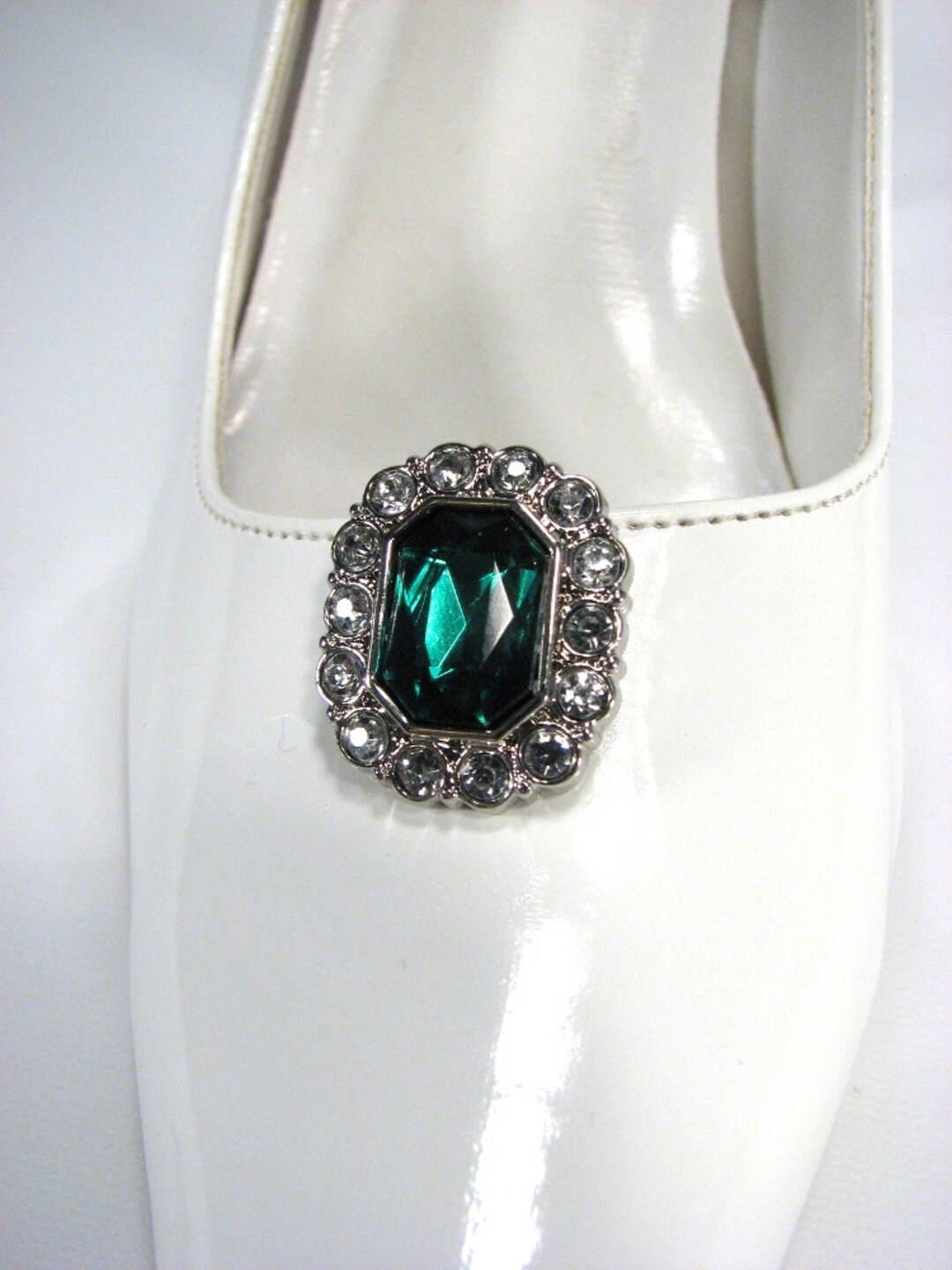 Emerald Green Shoe Clips With White Rhinestones Octogon Shape 1 Pair Prom Wedding Jewels for