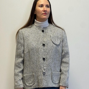 Tweed wool jacket, vintage luxury by Andre Laug Roma, gray women’s jacket in houndstooth pattern, vintage jacket in the style of the 60s