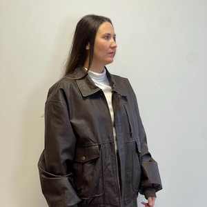 veste en cuir marron unisexe vintage, bombardier en cuir des années 90, blazer marron pour femme, vêtement rétro pour femme, veste en cuir pour homme, veste de moto