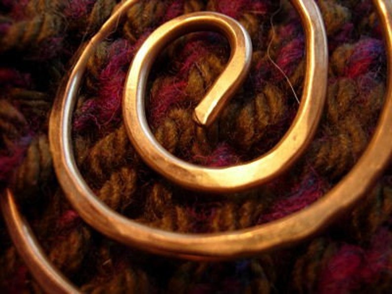 Golden Circle of Life Shawl Pin, scarf pin, sweater closure, sweater clip, hammered brass pin, spiral, circle, swirl, red brass, brooch image 1