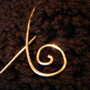 can you hear the music shawl pin image 2