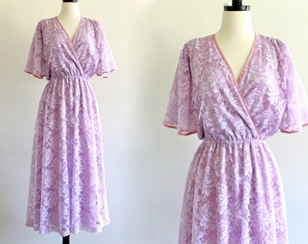 70s Halston III Purple Lace Overlay Flutter Bridesmaid Wedding Bridal Angel Maxi Gown Dress . XS . SM . D034 No.328.5.29.13