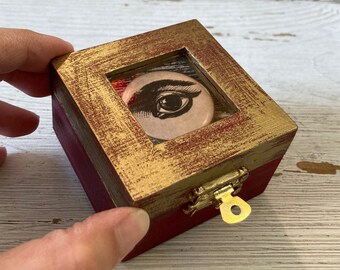 Evil Eye Ring Box, Engagement Ring Box with Eye Illustration, Hand Painted Wooden Box, Goth Wedding ring box, Ring bearer box, Mystery box