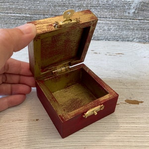 Evil Eye Ring Box, Engagement Ring Box with Eye Illustration, Hand Painted Wooden Box, Goth Wedding ring box, Ring bearer box, Mystery box image 3