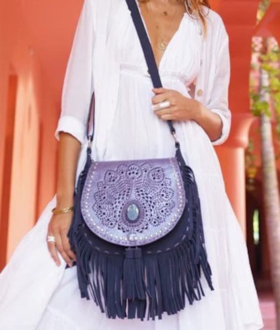 Boho Chic purpura adornado bolso bandolera de cuero con flecos bolso boho hecho a mano con piedras preciosas y correa ajustable Etsy Espana
