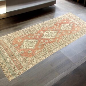 3x9,Oushak Rug,Vintage Rug,Faded Red Runner,Kitchen Rug,Turkish Rug,Handmade Rug,Entryway Rug,Runner,Livingroom Rug,Decor Runner,3x&#39;1x9&#39;0 ft