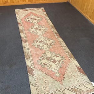 3x9,Oushak Rug,Vintage Rug,Faded Red Runner,Kitchen Rug,Turkish Rug,Handmade Rug, Entryway Rug,Runner Rug,Livingroom Rug, Decor Runner,3x9