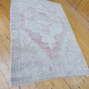 4x6,Oushak Rug,Vintage Rug,Faded Red Rug, Rug,Turkish Rug,Handmade Rug,Livingroom Rug,Entryway Rug,Kitchen Rug,Mini Rug,Decor Rug,4x6