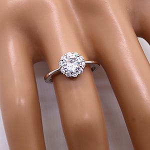 Anel de Prata 925mls com Zircônia Branca Redondo