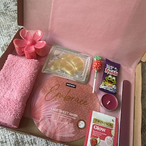 Caja de regalo personalizada para el cuidado personal: set de spa con vela, chocolate, té y más. Regalo de cumpleaños, agradecimiento, para dama de honor o para una pronta recuperación.