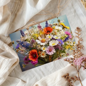 Tarjeta de felicitación floral A5: elegante postal botánica para cualquier ocasión. I Casa Amor - Hogar enamorado.