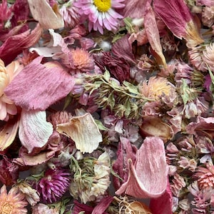 Dried flower petals pink, Flower girl confetti, Biodegradable table decor