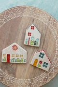 Hanging Folk Flower House: Handmade Porcelain wall House