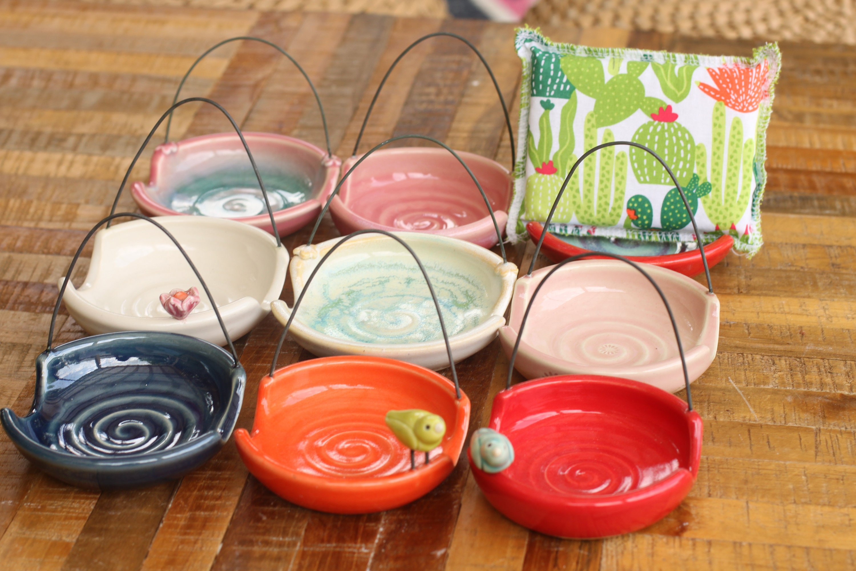 ceramic and metal sponge holder // UnSponge holder // kitchen sponge