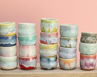 2 1/2" small colorful little planter, no coaster