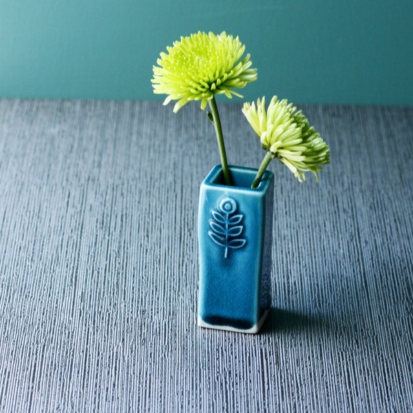 square bud vase