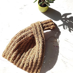 Sac avec noeud japonais Pochette poignet en raphia Sac avec noeud en raphia Sac à main noeud de style japonais Pochette de soirée Petit sac en raphia Sac en paille Sac d'été avec noeud
