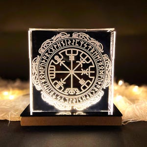 Vegvisir Custom Night Light, Viking Runes, Vegvisir Runic Symbol