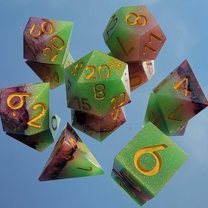 Witchgrove Bloom – One-of-a-Kind Handmade Resin Dice Set (7pc w/ Velvet Pouch)