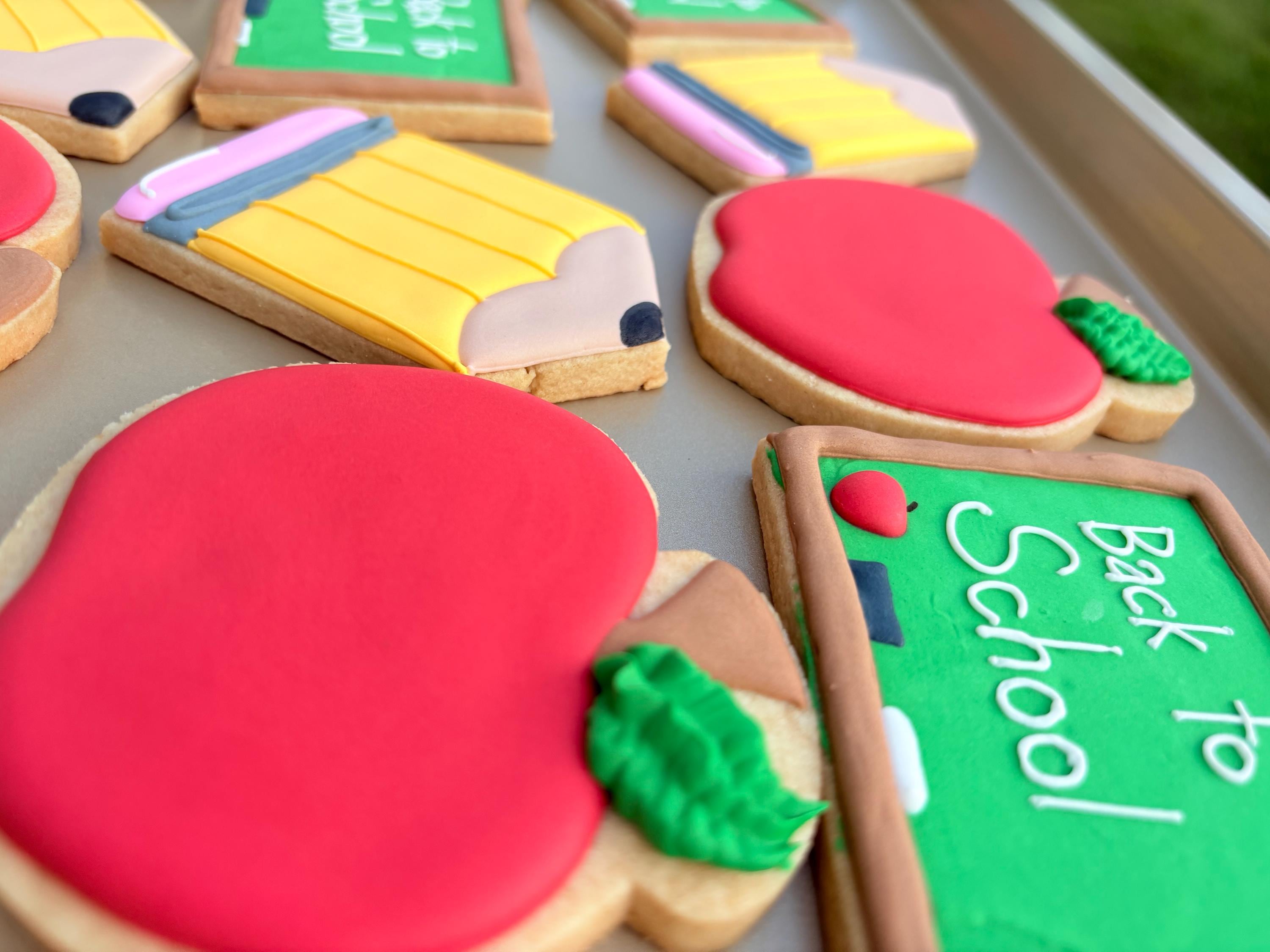 FREE SHIPPING/ Back to School Cookies • Teacher Cookies • Teacher Gift ...