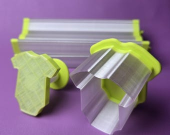 Cake Pop Cutter - Baby Onesie Shape