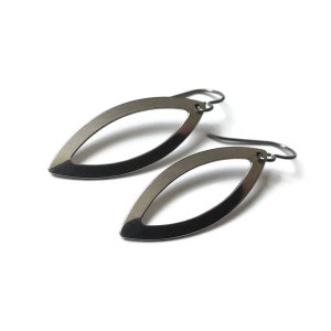 Oval dangle earrings - Hypoallergenic pure titanium and stainless steel