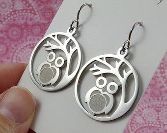 Owl dangle earrings, Hypoallergenic titanium jewelry, Winter woodland earrings, Women sensitive ears gift