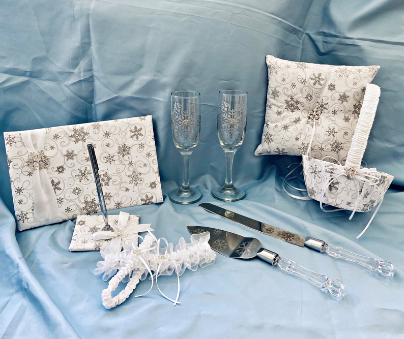 Snowflake Wedding Champagne Glasses and Cake Cutting Set Etsy