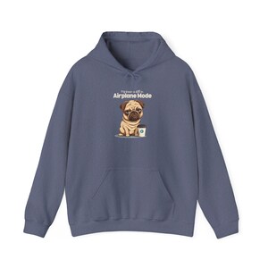 Hoodie grappig pug koffie: vliegtuigmodus, uniseks sweater afbeelding 5