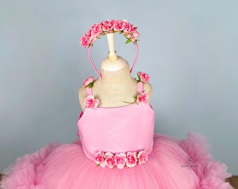 Handgemaakte roze tutu-jurk bloemenmeisje: bruidsjurk van satijn en tule