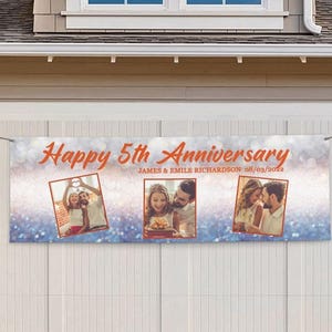 Gepersonaliseerde felicitatiebanner voor huwelijksverjaardag met naam, foto, foto, datum en warme tekst. Gelukkige verjaardagsbanner aangepast